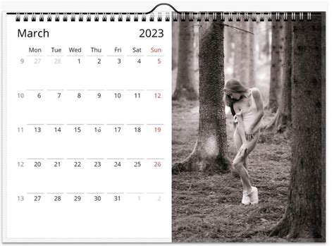 nude calander